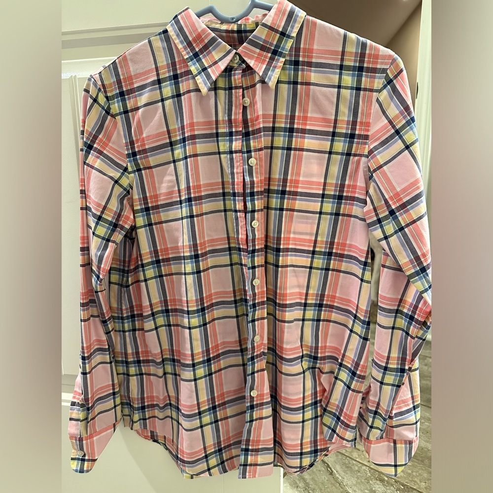 Chaps Women's Non Iron Plaid Shirt-small